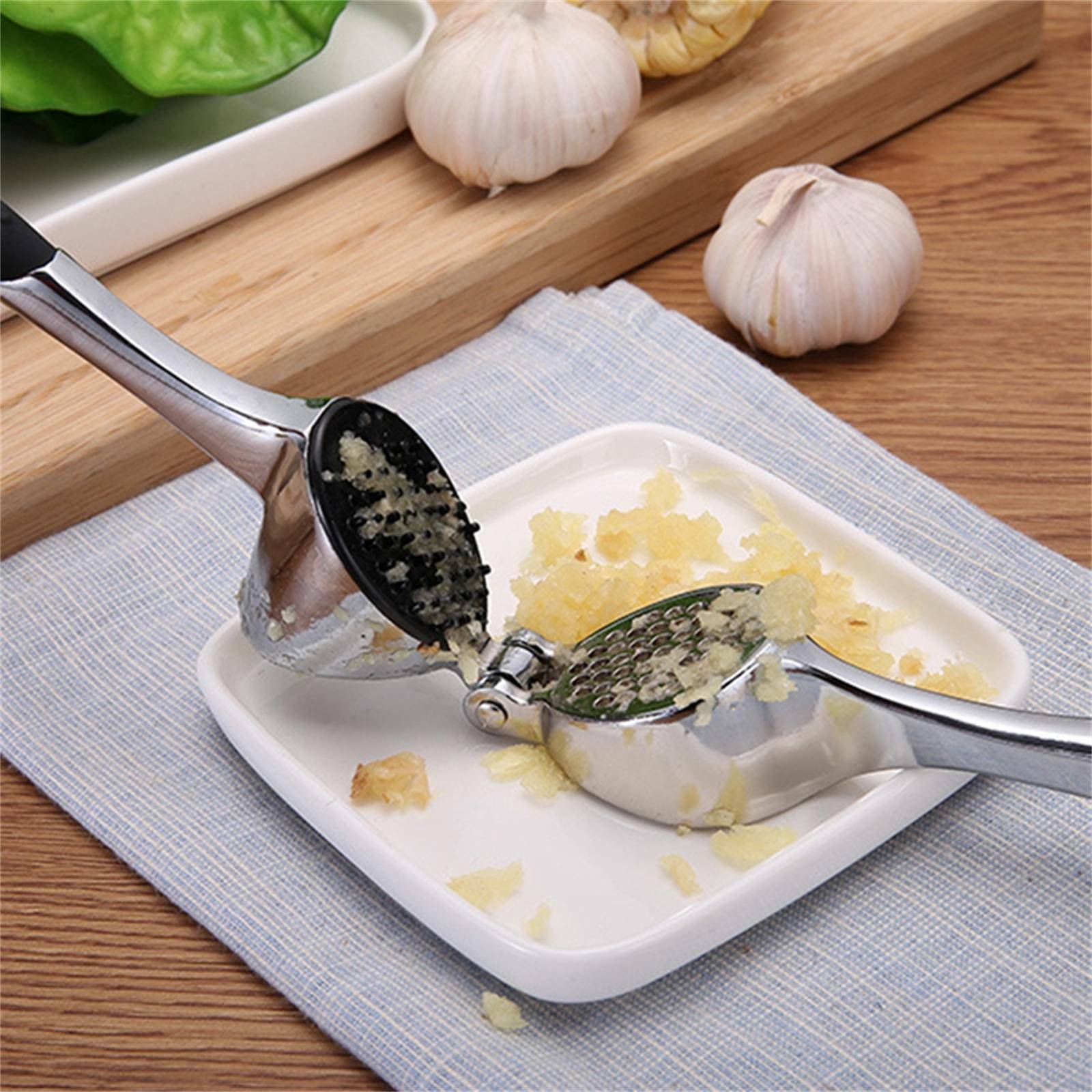 Garlic Press Crusher Stainless Steel Garlic Mincer Ginger Chopper Kitchen Tool
