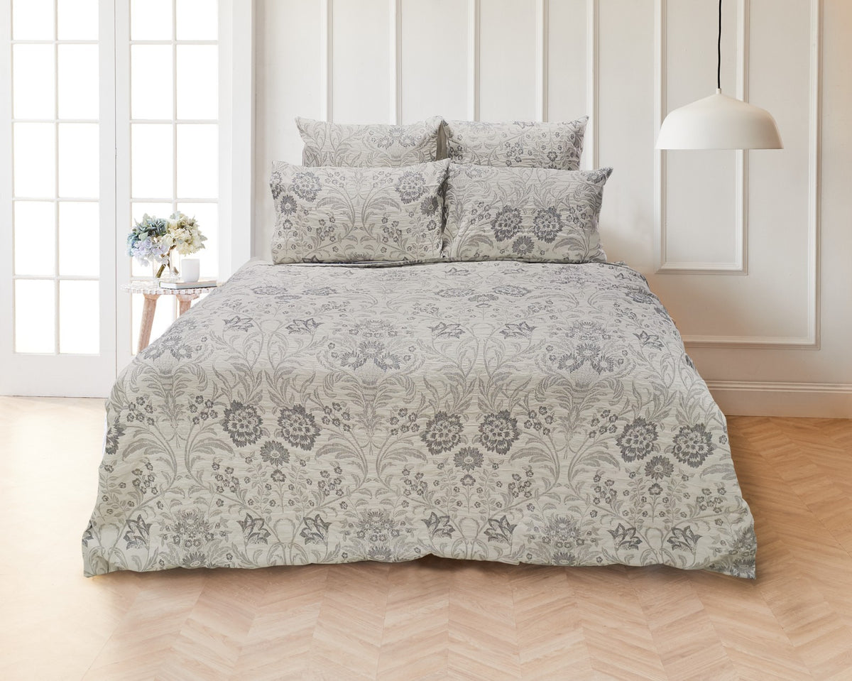 Beige French floral jacquard quilt cover set