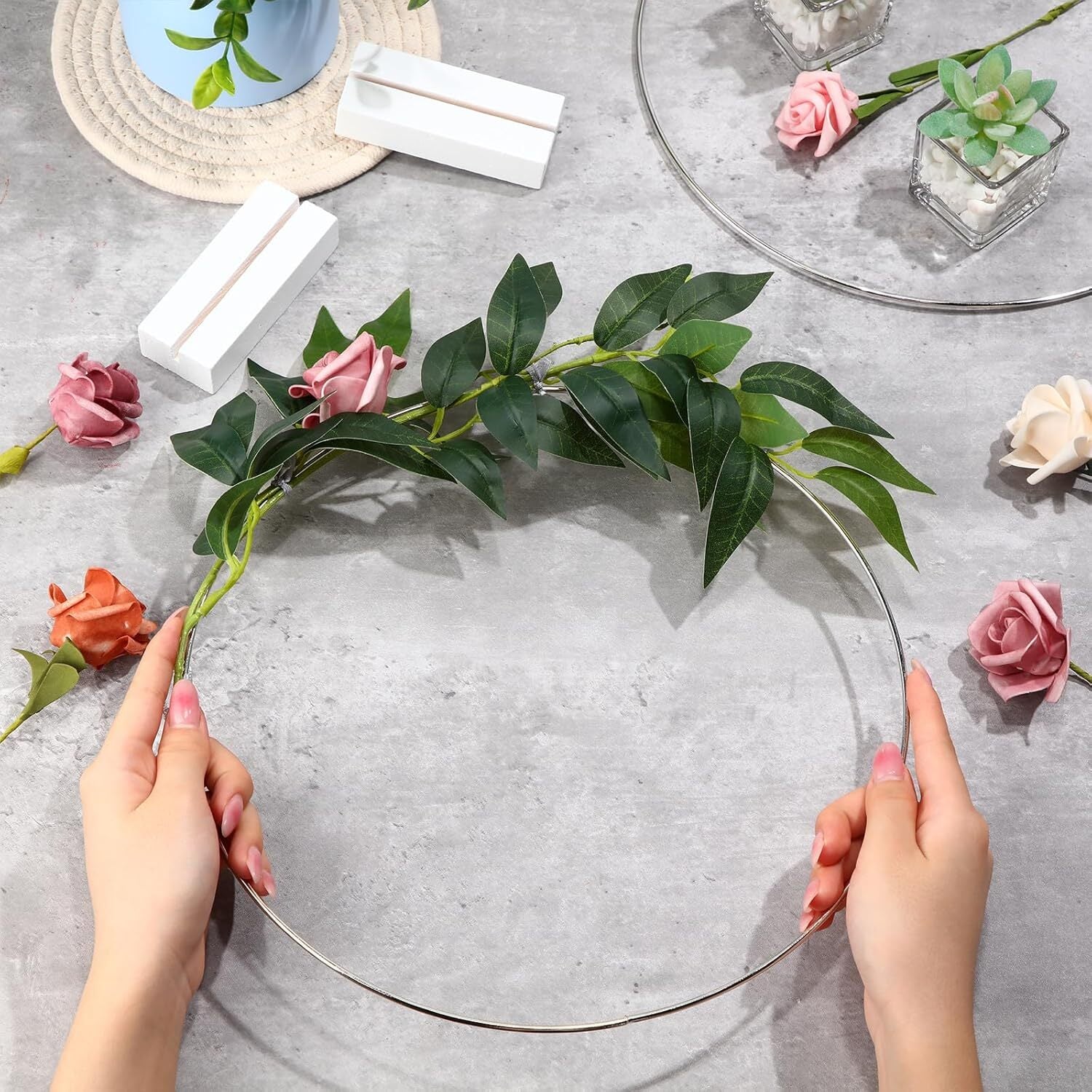Silver Round Floral Hoop Centerpiece Set - Standing Metal Wreath Hoops for Wedding Party and Event Decor