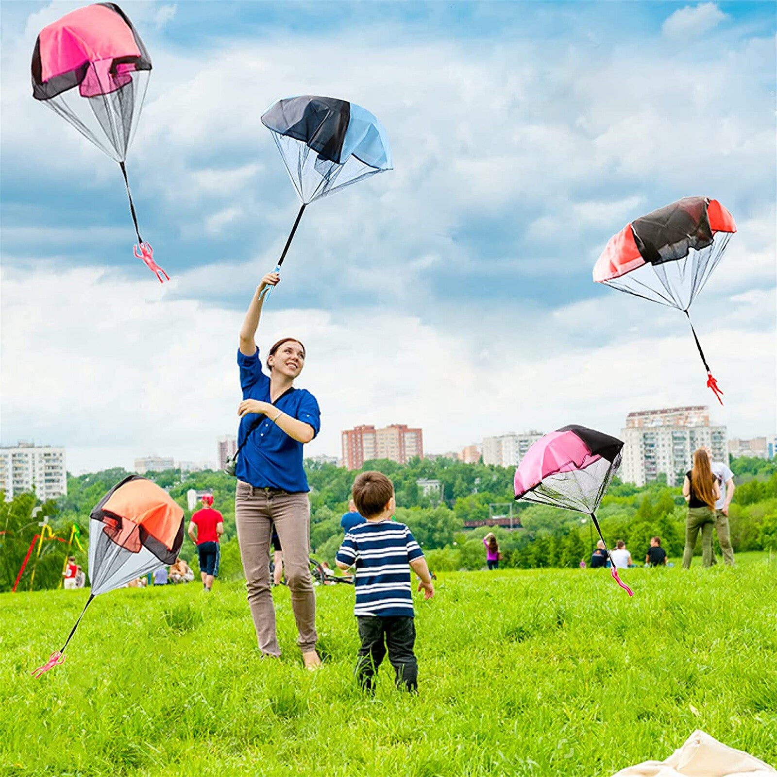 10pcs Mini Soldier Parachute Toys | Hand Throw Outdoor Flying Game for Kids