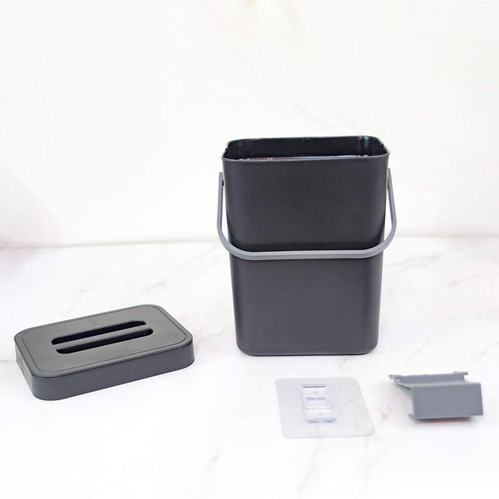 2 Pack Wall Mounted Mini Trash Can with Lid – Hanging Plastic Waste Bin for Kitchen and Bathroom