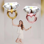 Ring balloon paired with balloon cluster decor